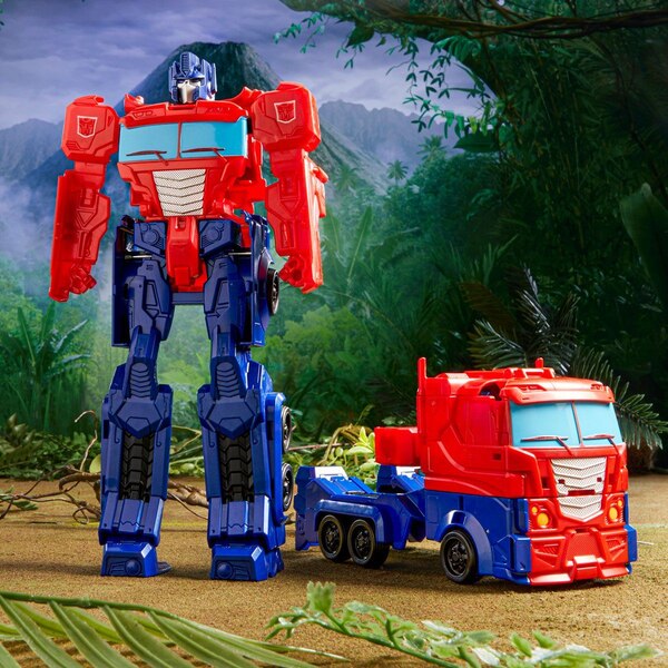 Image Of Optimus Prime Titan Changer From Transformers Rise Of The Beasts  (24 of 24)